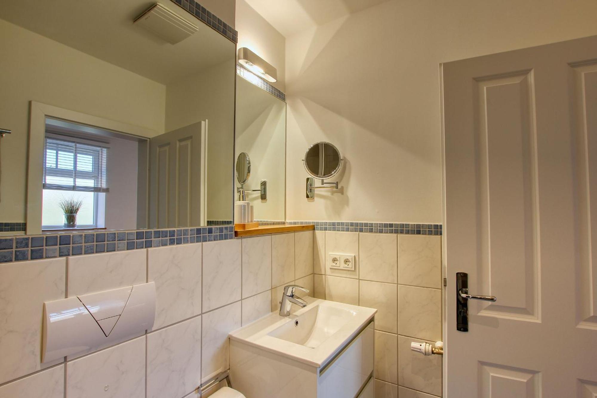 Landhaus Am Ufer - Wohnung 2 هايليغنهافن المظهر الخارجي الصورة